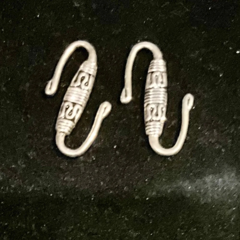 Jewelry Making: 17 Silver Quality Crystal Magnetic, Lobster & S-Clasps - Picture 7 of 8